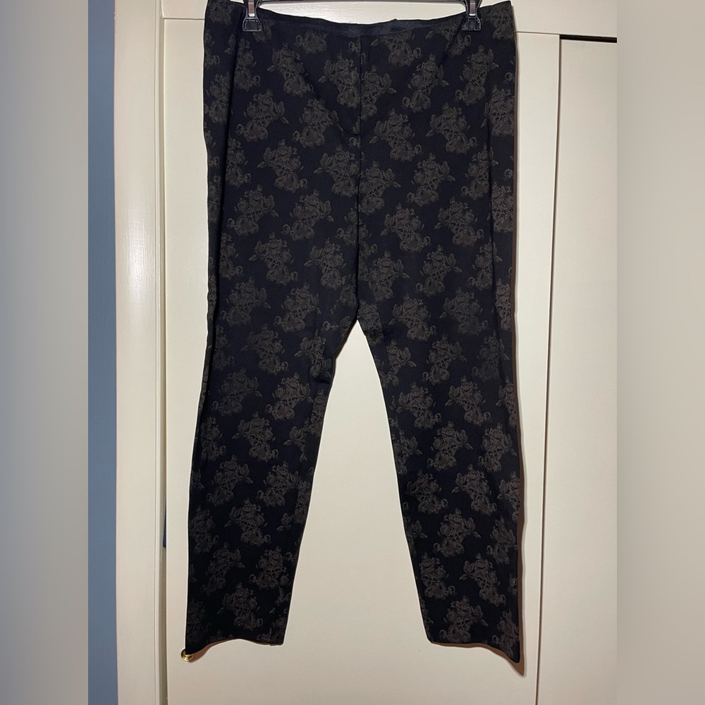 Women’s Black Floral Pattern Elastic Waist Pants Size 16